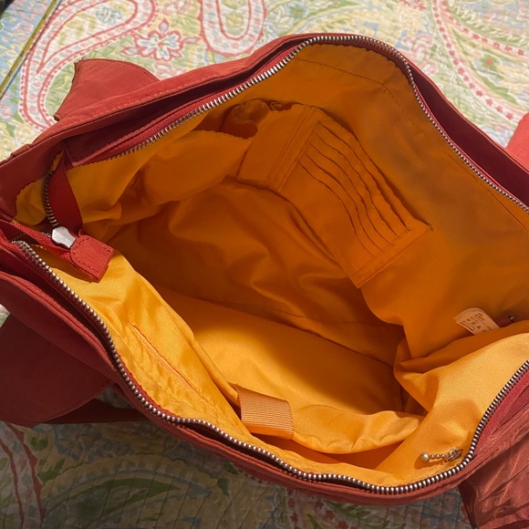 Baggallini Quilted Burnt Orange Purse/Crossbody - Picture 5 of 11